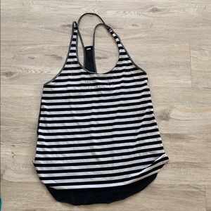 Lululemon tank size 6